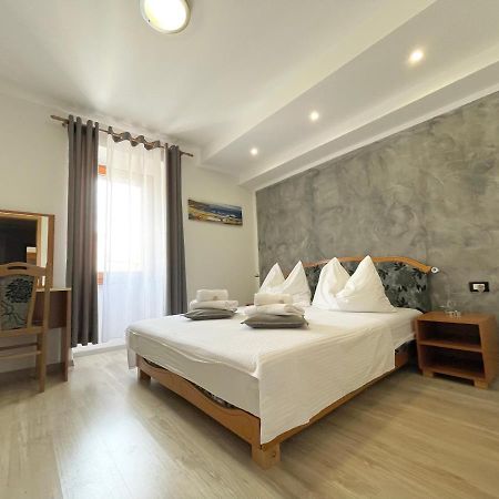 Rooms Valentino Poreč Extérieur photo